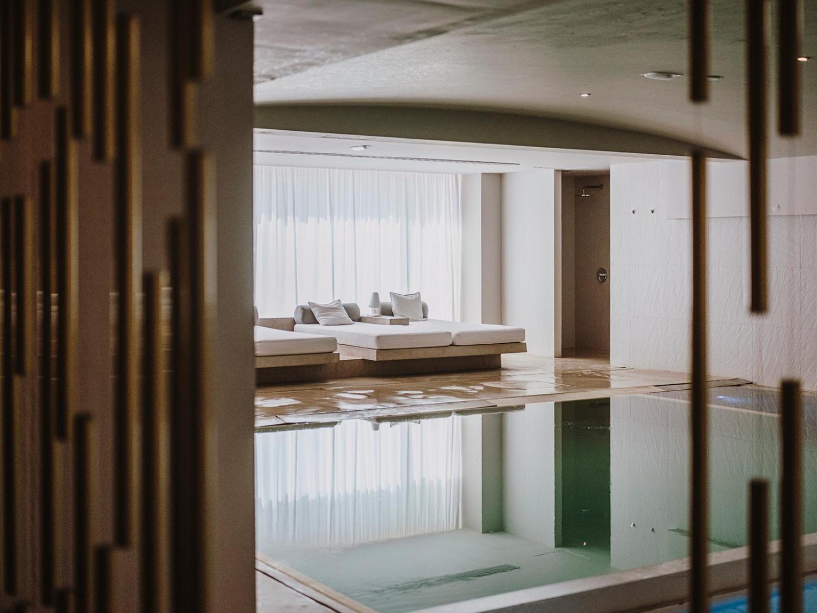 Aguas De Ibiza Grand Luxe Hotel - Small Luxury Hotel Of The World Santa Eularia des Riu Esterno foto The Spa at The Landmark