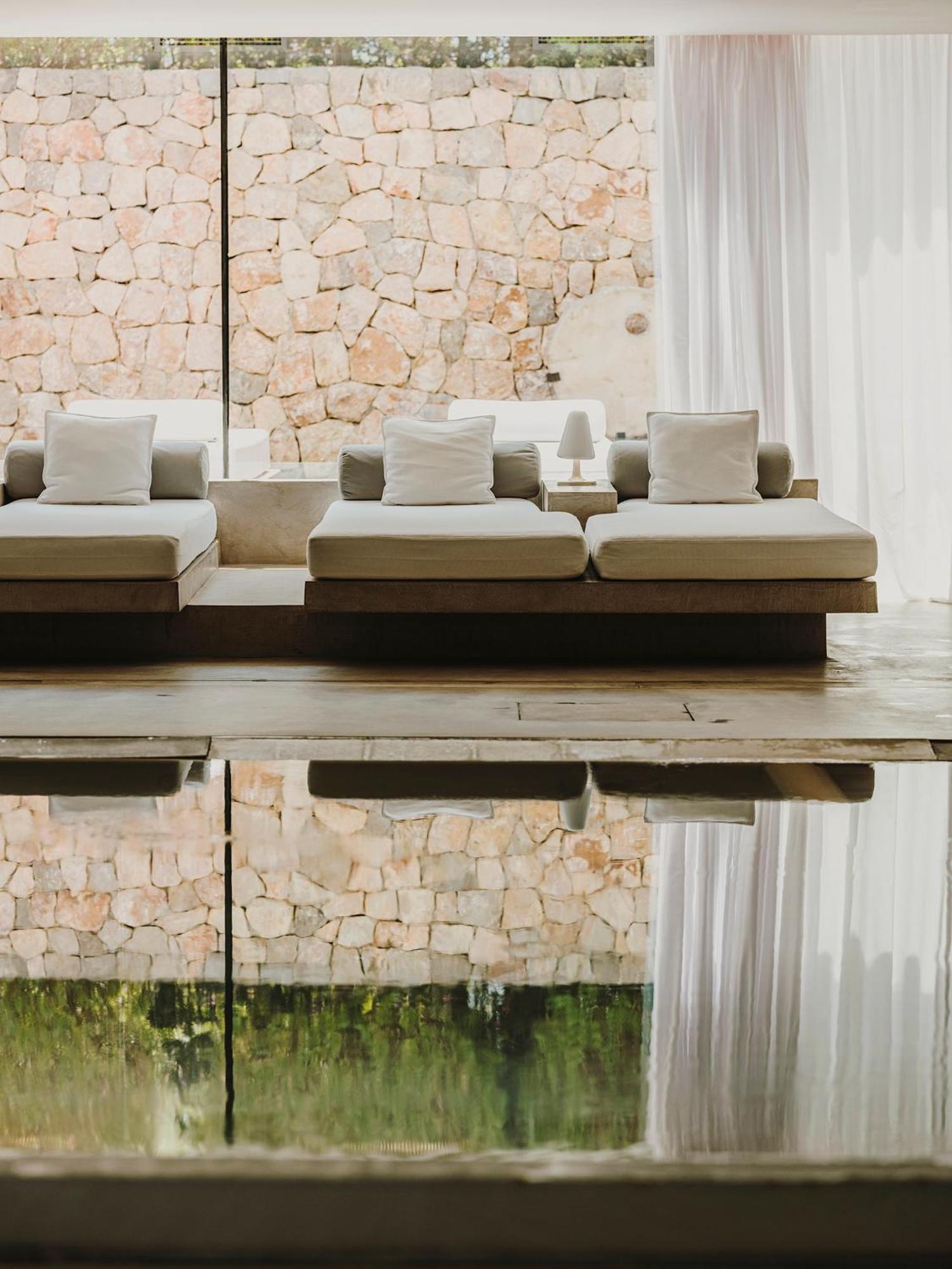 Aguas De Ibiza Grand Luxe Hotel - Small Luxury Hotel Of The World Santa Eularia des Riu Esterno foto The interior of the house